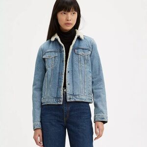 Levi’s Original Sherpa Trucker Jacket Women’s Size Small
